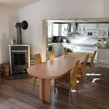 Charming Family Retreat In Hoyerswerda, Germany *