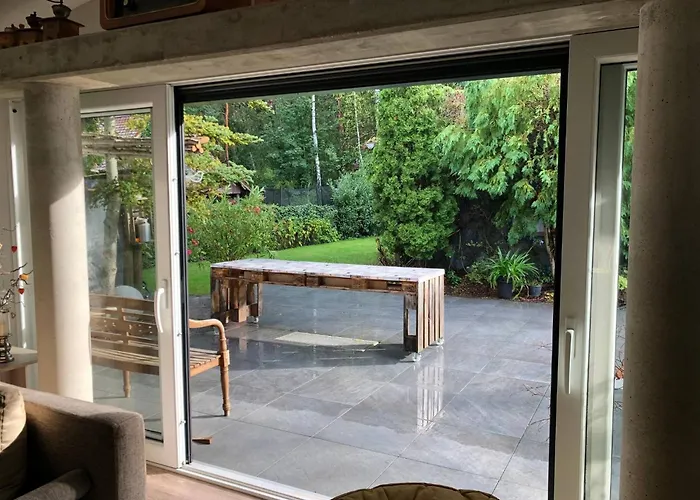 Charming Family Retreat In Hoyerswerda, Germany Apartment