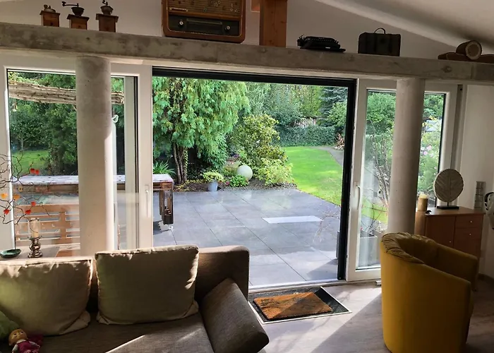 Apartment Charming Family Retreat In Hoyerswerda, Germany